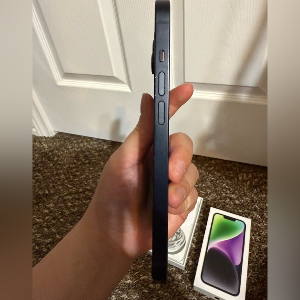 Apple iPhone 14 Midnight 128GB - Picture 7 of 16